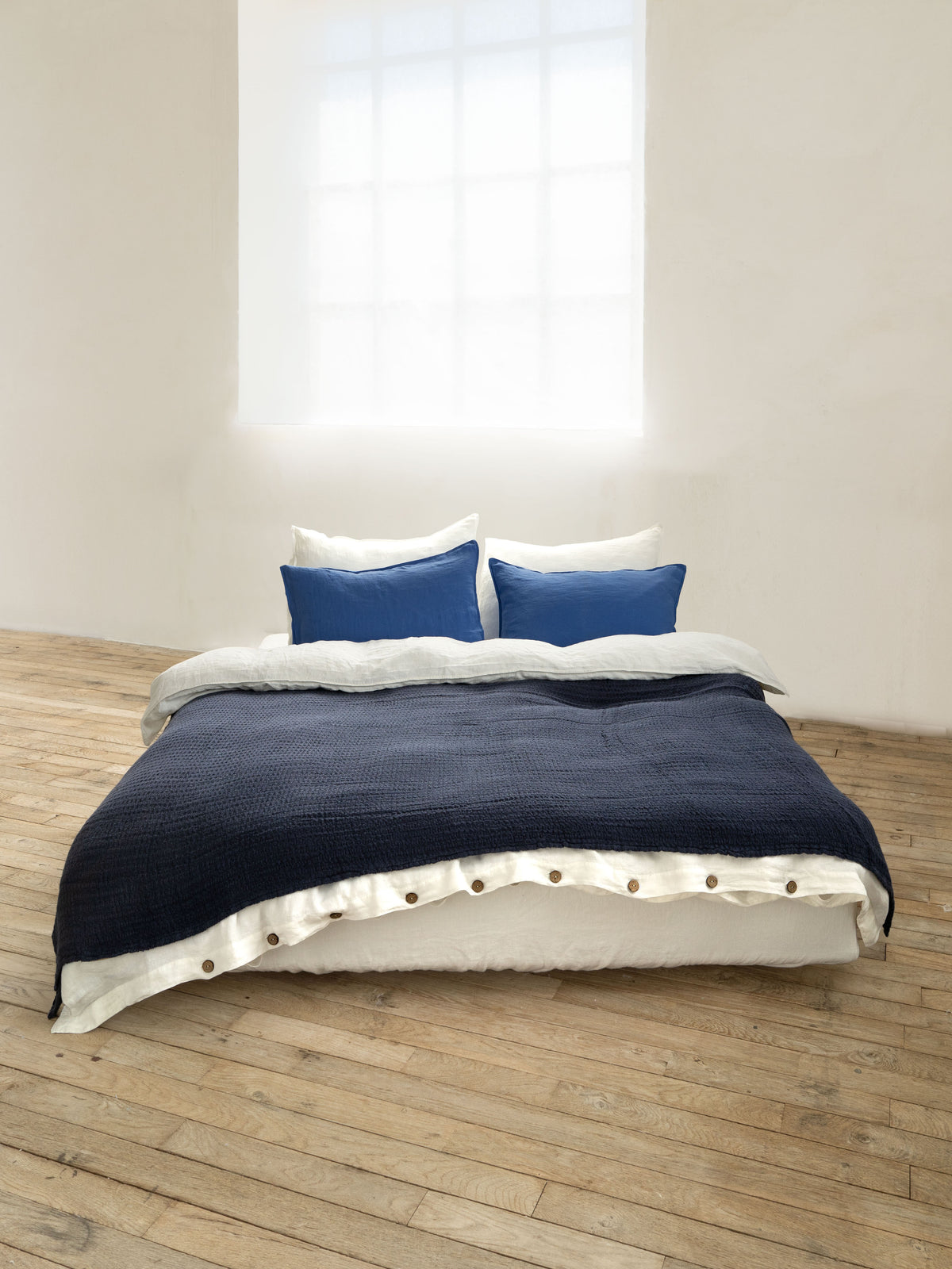 Pure linen throws & blankets